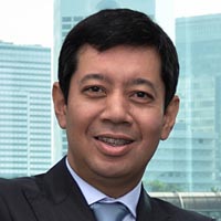 Business manager and senior executive experienced in leading multinational organisations,with over 20 years of retail and consumer banking experience; based in Indonesia, Singapore,Australia, Hong Kong and Kuwait.